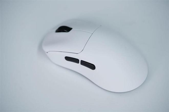 -75评测:7层填充造就的无线客制化新标杆J9国际集团三模客制化 雷柏V700DIY(图14) -75评测:7层填充造就的无线客制化新标杆J9国际集团三模客制化 雷柏V700DIY(图14)